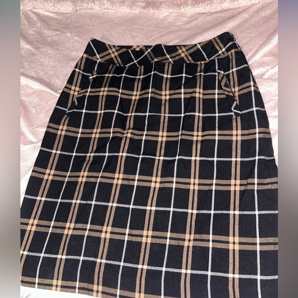 Laura Scott Black and Tan Plaid Pencil Skirt